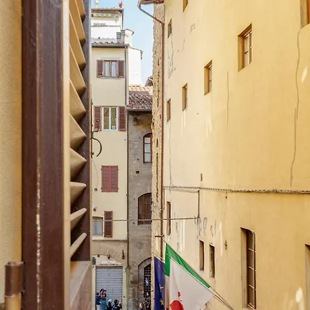 Elegant, Steps From Piazza Della Signoria Флоренция