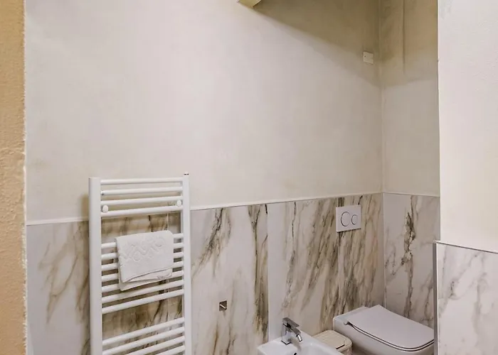 Elegant, Steps From Piazza Della Signoria Firenze